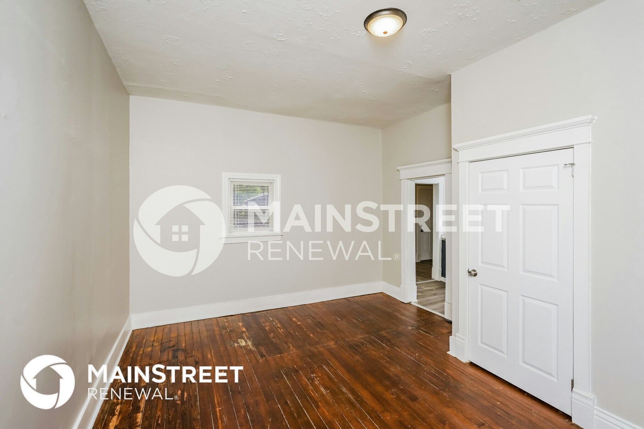 Building Photo - 3630 River Park Dr