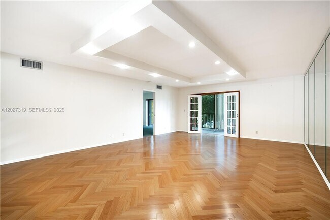 Building Photo - 150 S Hollybrook Terrace