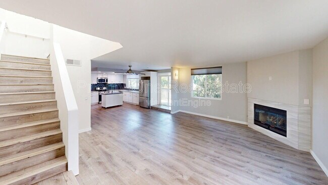 Building Photo - 4070 Riviera Dr