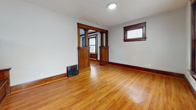 Building Photo - Akron 3 Bedroom Single Family Home + Garage