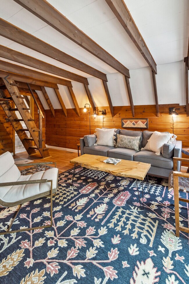 Building Photo - 51 Lake Pines Cir