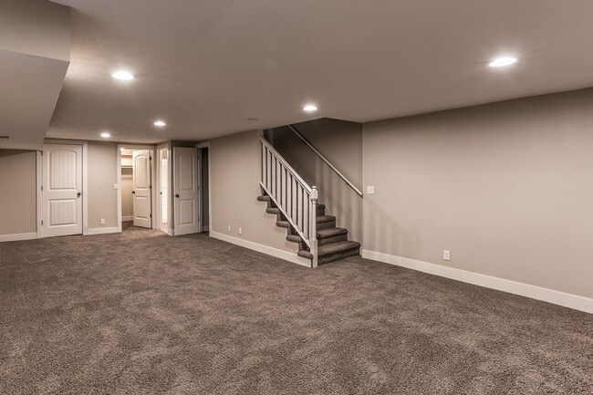 Building Photo - 806 Park Ave