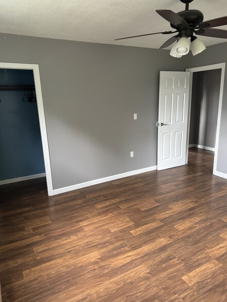 Building Photo - 4902 Ethan Allen Hwy