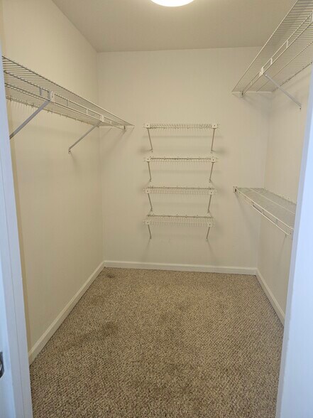 Building Photo - 2165 S Milledge Ave