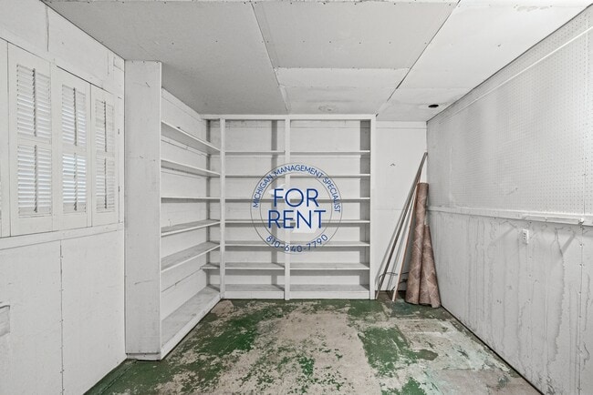 Building Photo - 635 Oda St
