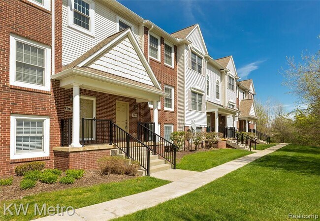 Building Photo - 788 Eagle Dr