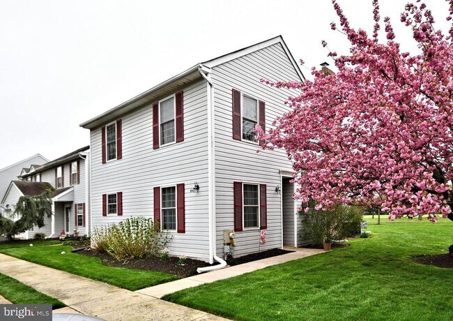 Building Photo - 800 Beacon Ct
