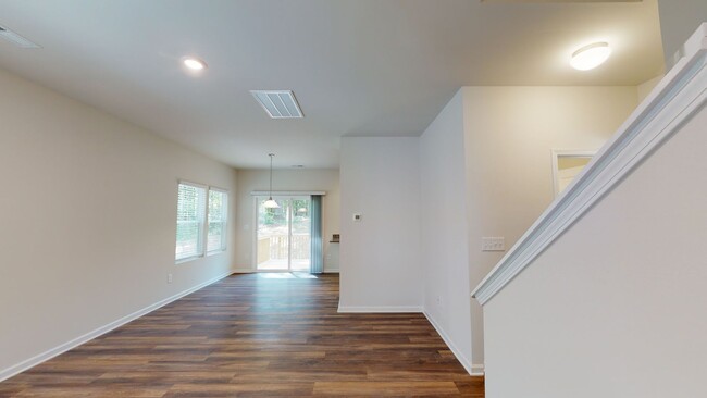 Building Photo - UPCOMING 4 bed/2.5 bath home in Salisbury