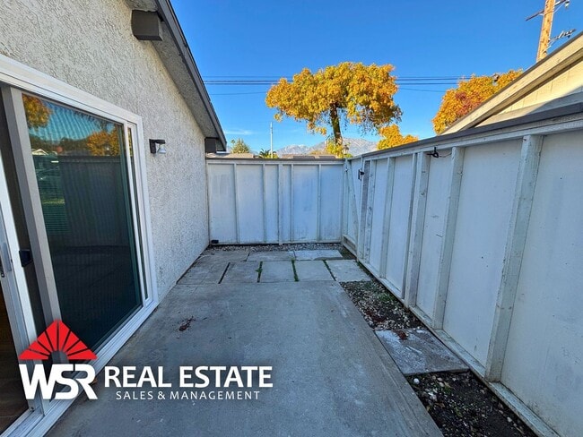 Building Photo - Charming upgraded condo in Upland!