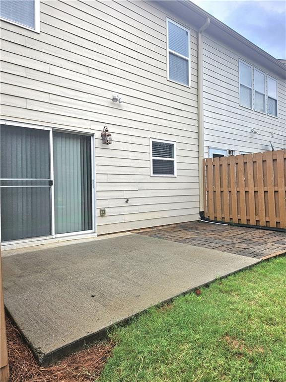 Building Photo - 2712 Beynon Ln NE