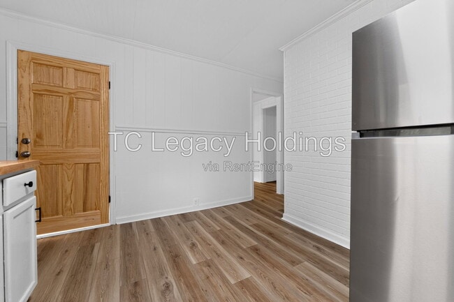 Building Photo - 1610 N 18th St