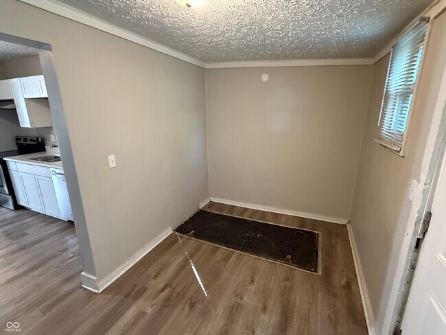 Building Photo - 3449 Boulevard Pl