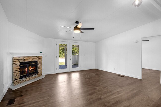 Building Photo - 17982 CR 4104