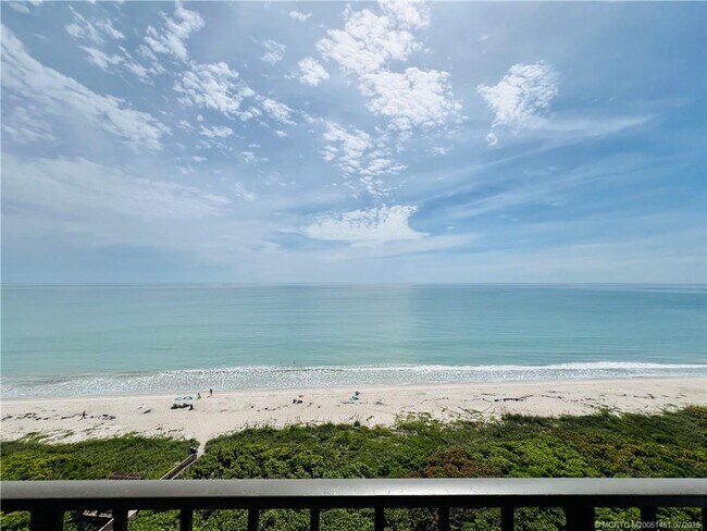 Building Photo - 4200 N Hwy A1A