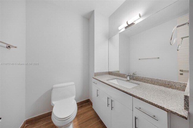 Building Photo - 3265 Bird Ave