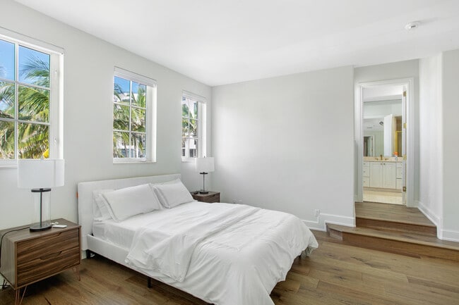 Building Photo - 2635 S Ocean Blvd