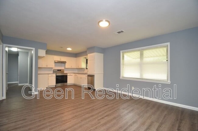 Building Photo - 7311 Bridle Path Dr
