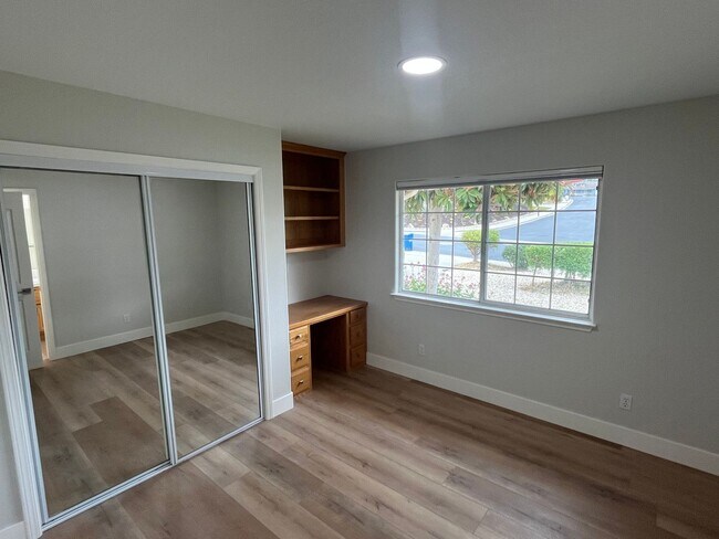 Building Photo - 2825 Cathedral Ln