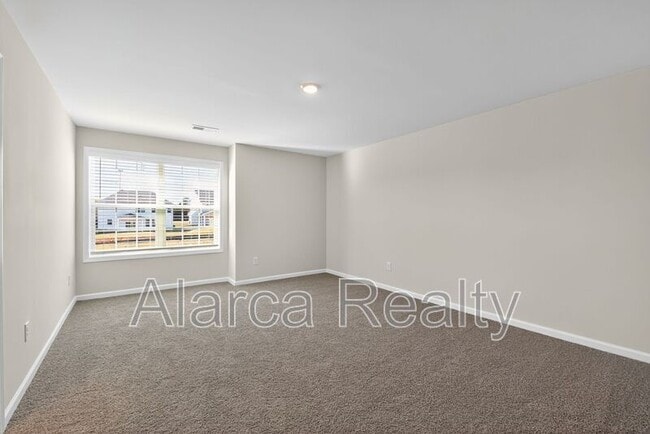 Building Photo - 7172 Sylvan Retreat Dr