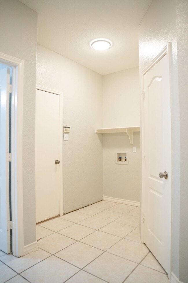 Building Photo - 8801 Justice Dr