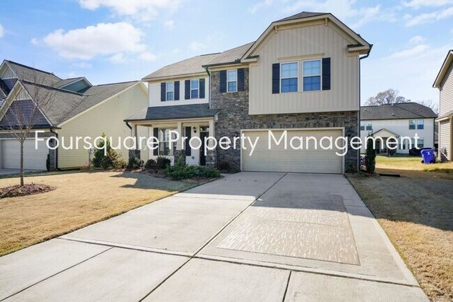 Building Photo - Spacious Single-Family Home with Open Floor Plan, Loft & Two-Car Garage – In the Popular Arrowhea...