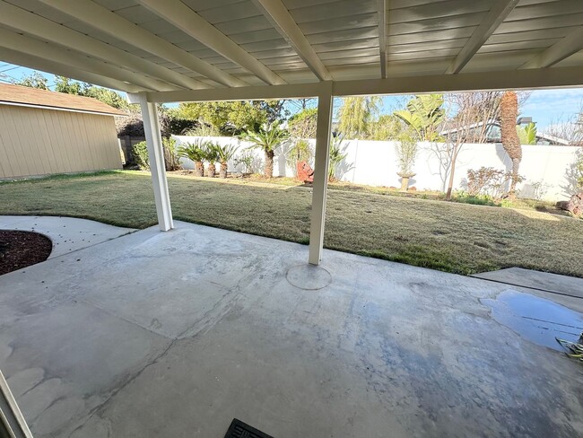 Building Photo - Bright & Spacious 3-Bedroom Home in Prime ...