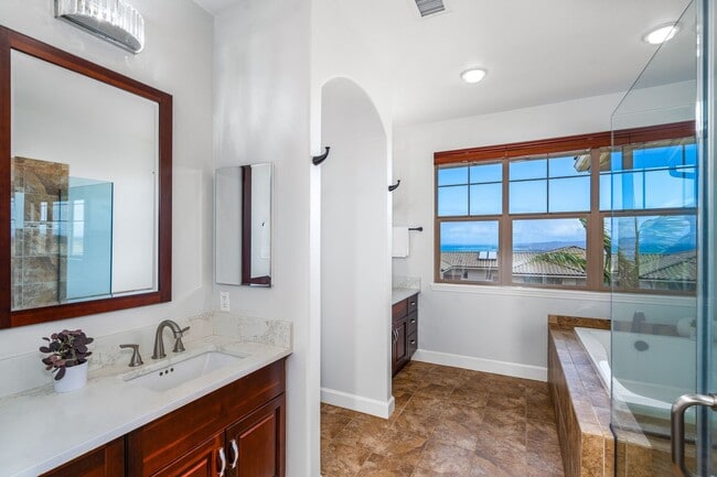 Building Photo - The Villas at Kehalani, Luxury Townhome, U...