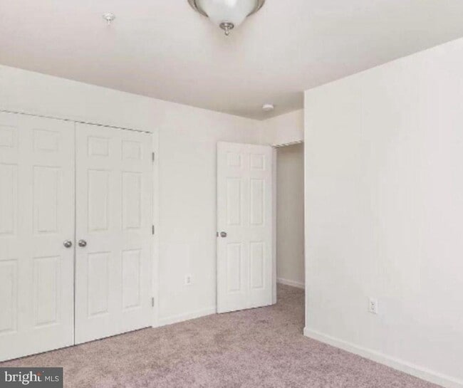Building Photo - 5237 Crowson Ave