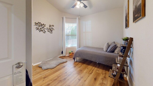 Building Photo - 45066 Palo Vista Dr