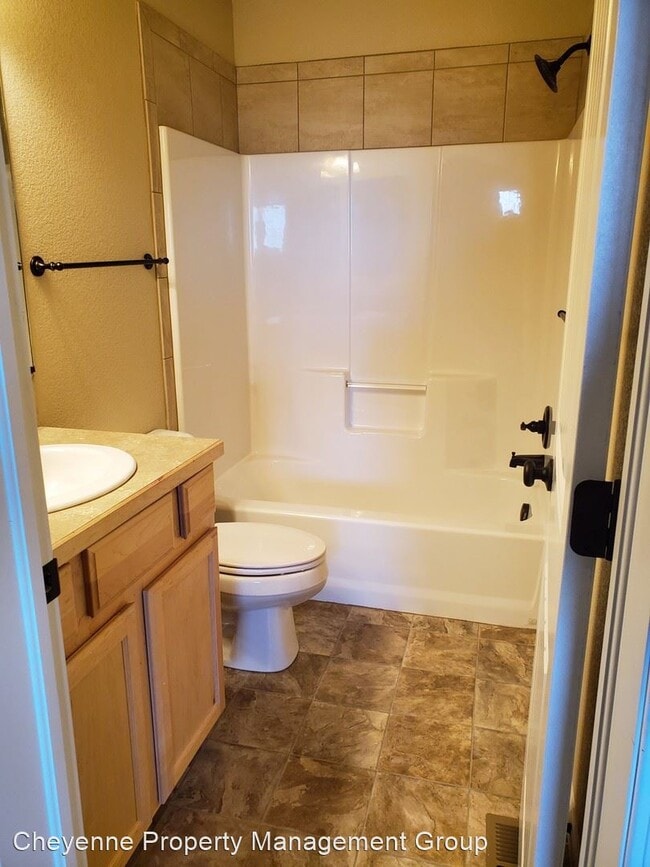 Building Photo - 3 br, 2 bath House - 3715 Sunrise Hills