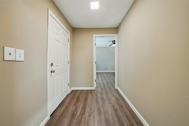 Building Photo - 3615 Seabrook St