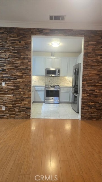 Building Photo - 1240 McFadden Dr