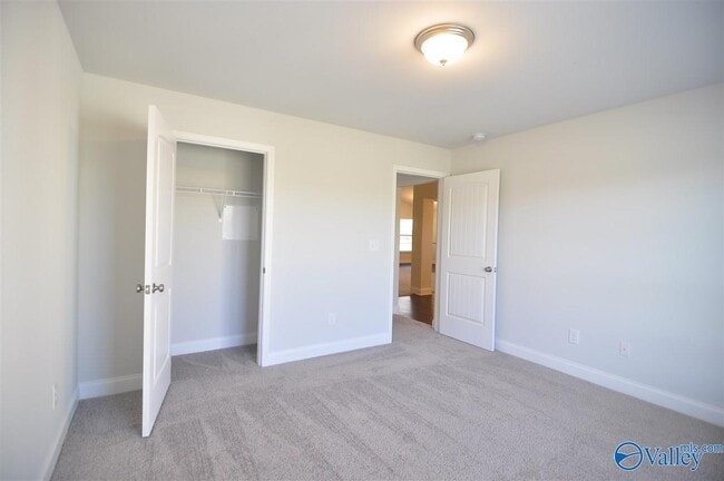 Building Photo - 2464 Bell Manor Dr SW