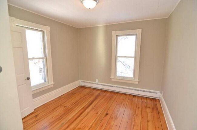 Building Photo - 237 W Forbes Ave