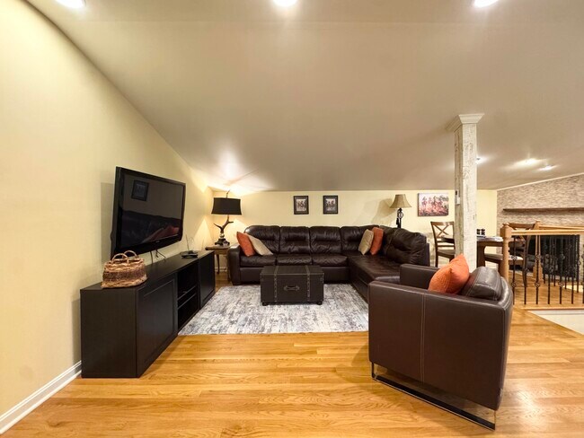 Building Photo - 1065 Mackey Pike