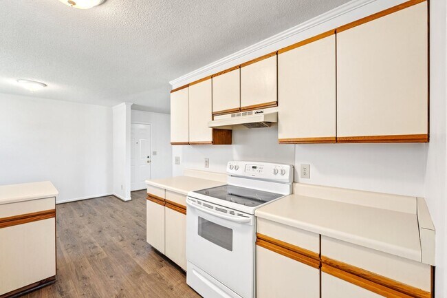 Building Photo - 203 Lancaster Ave