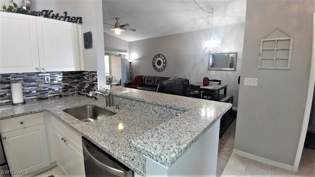 Primary Photo - 15430 Bellamar Cir