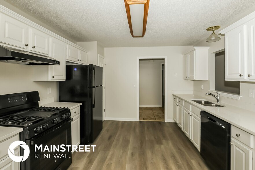 Building Photo - 1652 Thorn Ridge Trail