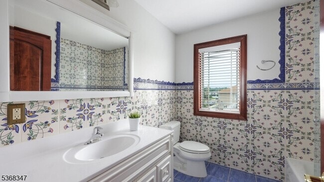 Building Photo - 249 Sanford Ave