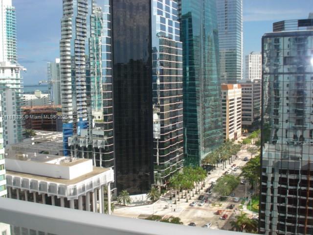 Building Photo - 1060 Brickell Ave