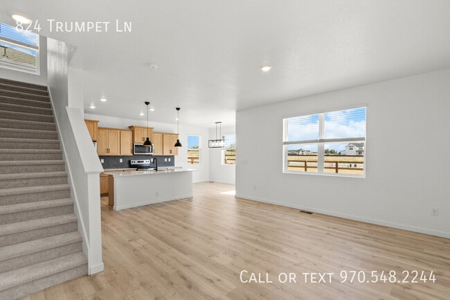 Building Photo - 824 Trumpet Ln