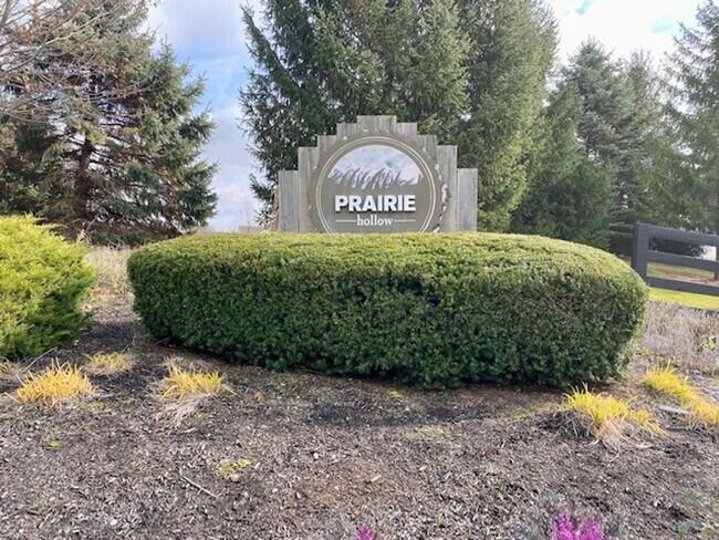 Building Photo - Beautiful 4 bedroom, 2.5 bathroom home in Ingalls- Prairie Hollow Community
