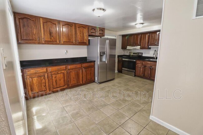 Building Photo - 12417 Asbury Dr