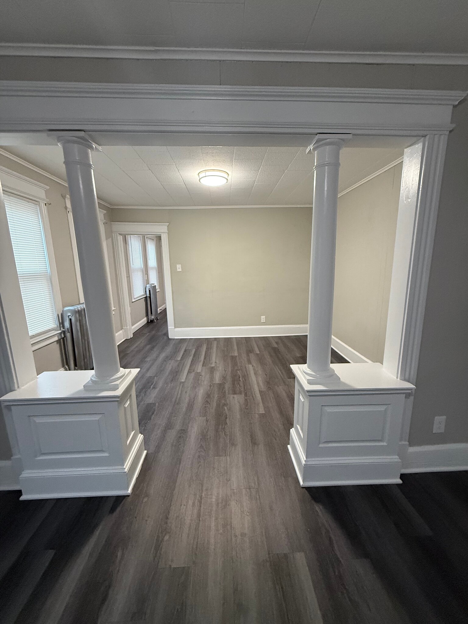 Bright Room used for Dining in or as family Room - 46 Mooreland St