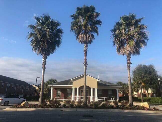 Building Photo - 1480 Pitney Cir