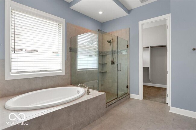 Building Photo - 12167 Silvara Ct