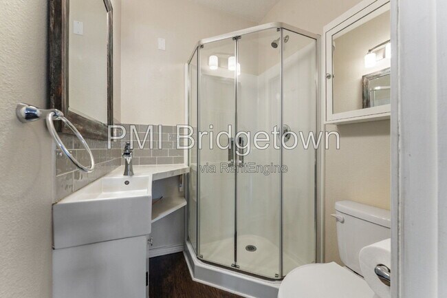 Building Photo - 1115 13th St