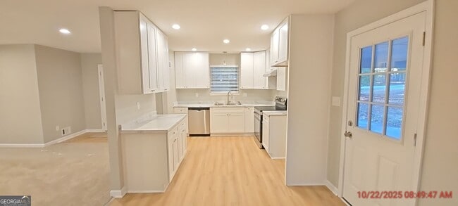 Building Photo - 125 Highland Dr