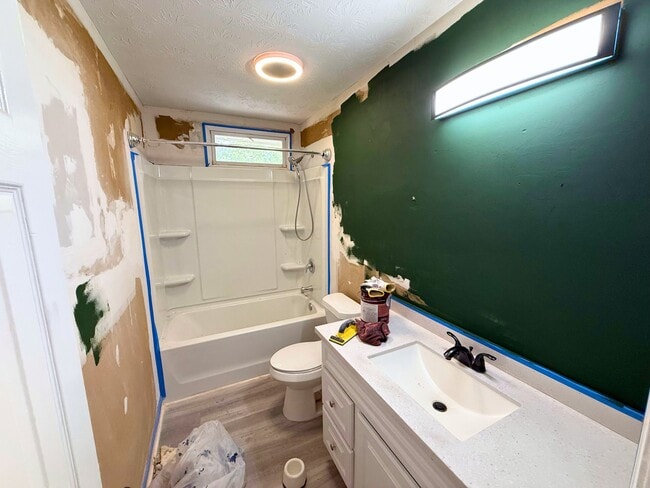 Building Photo - 107 Courtneybrook Trail