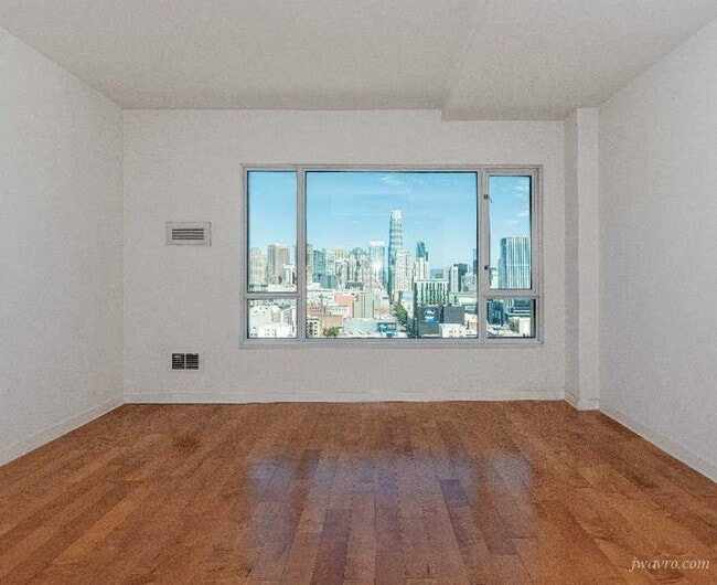 Building Photo - 1160 Mission St